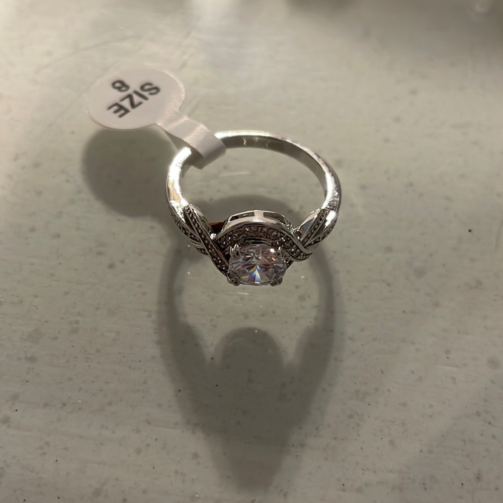 BNWOT Costume jewelry